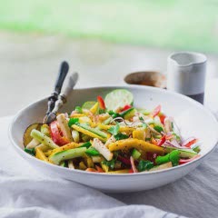 Cách làm Salad xoài rau củ chua ngọt