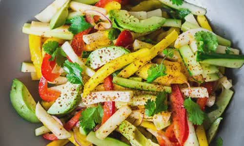 Cách làm Salad xoài rau củ chua ngọt