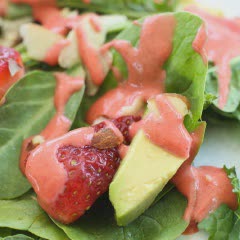 Cách làm Sốt dâu tây trộn salad