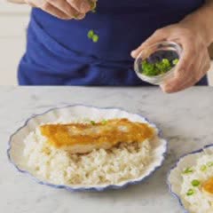 Cách làm tempura cá chiên giòn, ăn kèm cơm và salad