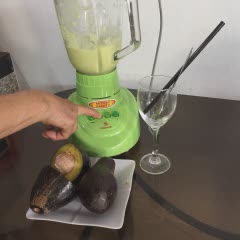 Cách làm sinh tố bơ cà phê