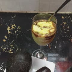 Cách làm sinh tố bơ cà phê