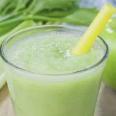 Cách làm sinh tố cần tây táo xanh