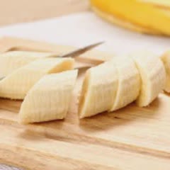 Cách làm sinh tố chuối kiwi cải bó xôi