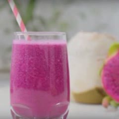 Cách làm sinh tố dừa thanh long ruột đỏ
