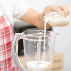 Cách làm sinh tố Nesvita trái cây tươi
