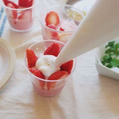 Cách Làm Sinh Tố Dâu Tây Tươi Ngon Giải Nhiệt