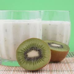 Cách Làm Sinh Tố Dừa Kiwi Mát Lạnh Cực Thơm Ngon