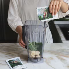 Cách làm sinh tố táo chuối và cải bó xôi