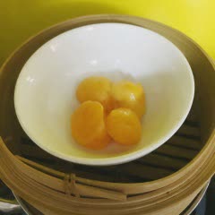 Cách làm Củ sen lắc trứng muối