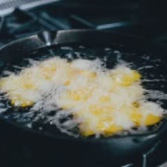 Cách làm snack chuối chiên giòn rụm
