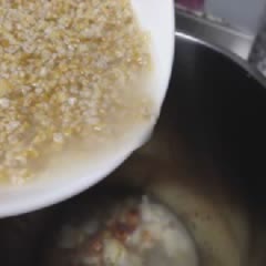 Cách nấu Cháo Yến Mạch Hạt Sen dinh dưỡng, cho bé ăn dặm