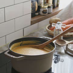 Cách làm soup cà rốt khoai tây cho bé