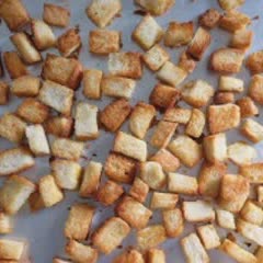 Cách làm súp bí đỏ khoai tây cho bé yêu