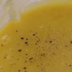 Cách làm súp bông cải trắng với nghệ
