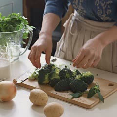Cách làm Súp bông cải xanh với khoai tây
