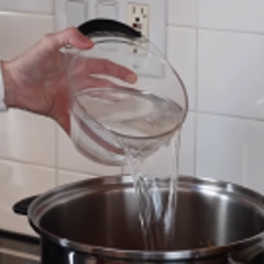 Cách làm súp cá hồi rau củ