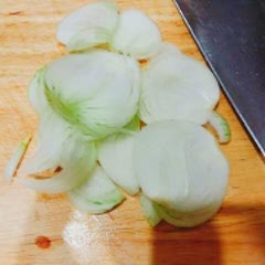 Cách làm Súp Hoành Thánh Sườn Non đủ chất cho bữa sáng
