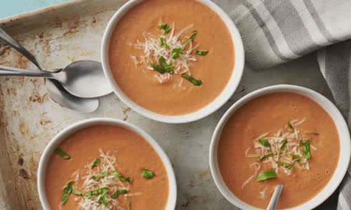 Cách nấu súp kem cà chua húng quế
