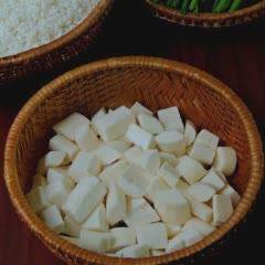 Cách làm xôi khoai mì muối mè
