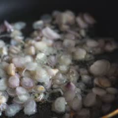 Cách làm Xôi Xéo đậu xanh thịt ngon chuẩn vị Hà Nội