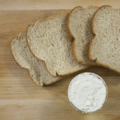 Cách làm bánh mì sandwich cá hồi xông khói