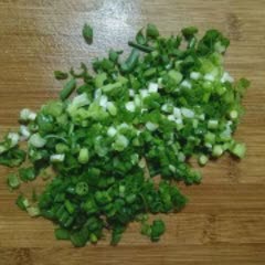 Cách làm Bánh Quy Sữa Hành Lá giòn tan, vị béo bùi
