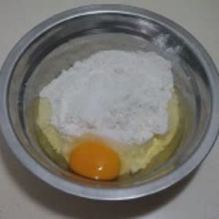 Cách làm Bánh Trứng Chiên Hương Xuân tốt cho sức khỏe