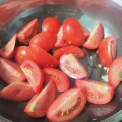 Cách làm canh cá lóc cà chua