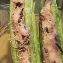 Cách làm canh khổ qua nhồi giò sống