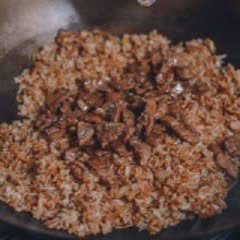 Cách làm Cơm chiên thịt bò tương