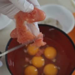 Cách làm Trứng Chiên Tôm Hành Lá trứng cá hồi, thơm ngon