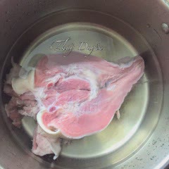Cách làm gỏi lưỡi heo măng chua cay