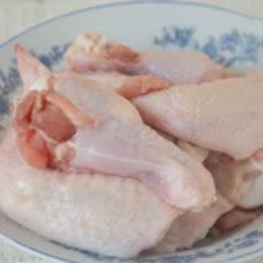 Cách Làm Cánh Gà Chiên Sốt Me Chua Ngọt Ngon Miệng