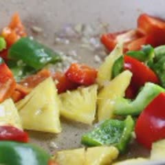 Cách Làm Sườn Xào Chua Ngọt Ngon Đậm Đà