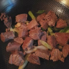 Cách làm Thịt bò kho táo