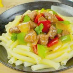 Cách Làm Nui Xào Bò Lúc Lắc Với Nước Sốt Chua Ngọt