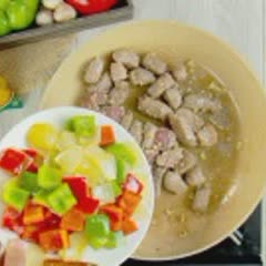 Cách Làm Nui Xào Bò Lúc Lắc Với Nước Sốt Chua Ngọt