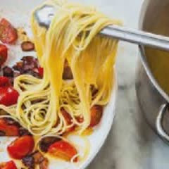 Cách làm Pasta sốt cà chua thịt xông khói