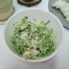 Cách làm salad đậu hũ non trộn cam và rau mầm