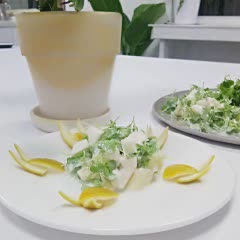 Cách làm salad đậu hũ non trộn cam và rau mầm