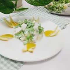 Cách làm salad đậu hũ non trộn cam và rau mầm