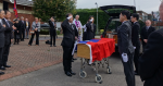 99歲二戰英國老兵完成遺願，「中華民國國旗」覆棺走最後一程