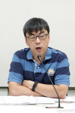 人物側寫》瀟灑揮手告別公職 段宜康勇闖反同、年改