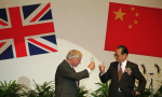 《香港，鬱躁的家邦》：英中談判與「民主回歸論」