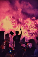 反共拍片計畫遭撤資 李惠仁尋求群眾募資奧援