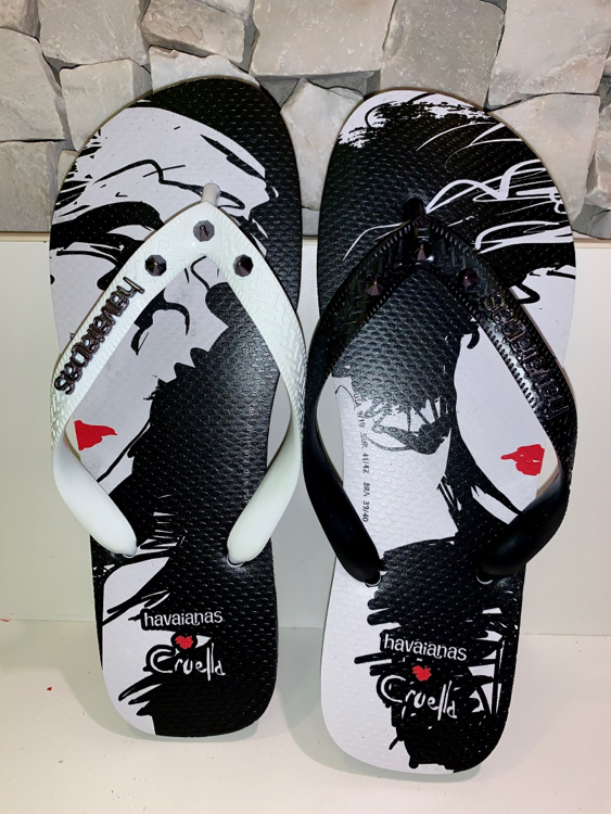 Sandália havaianas Cruella preto TAM 39/40 | Mesmo dia em Friburgo - RJ