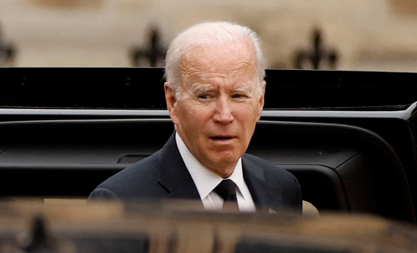 U.S. President Joe Biden was heckled in London on his way to Queen's funeral.
