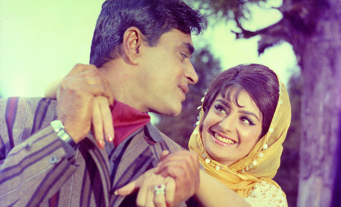 1968 film Jhuk Gayaa Aasmaan is a remake of an American movie.