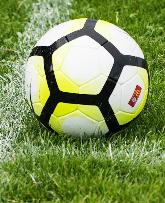 The temporary pay cuts of the non-binding agreement in France’s top two leagues will be calculated on a sliding scale starting at 20 per cent, and the highest earners, those who pocket over 100,000 eu